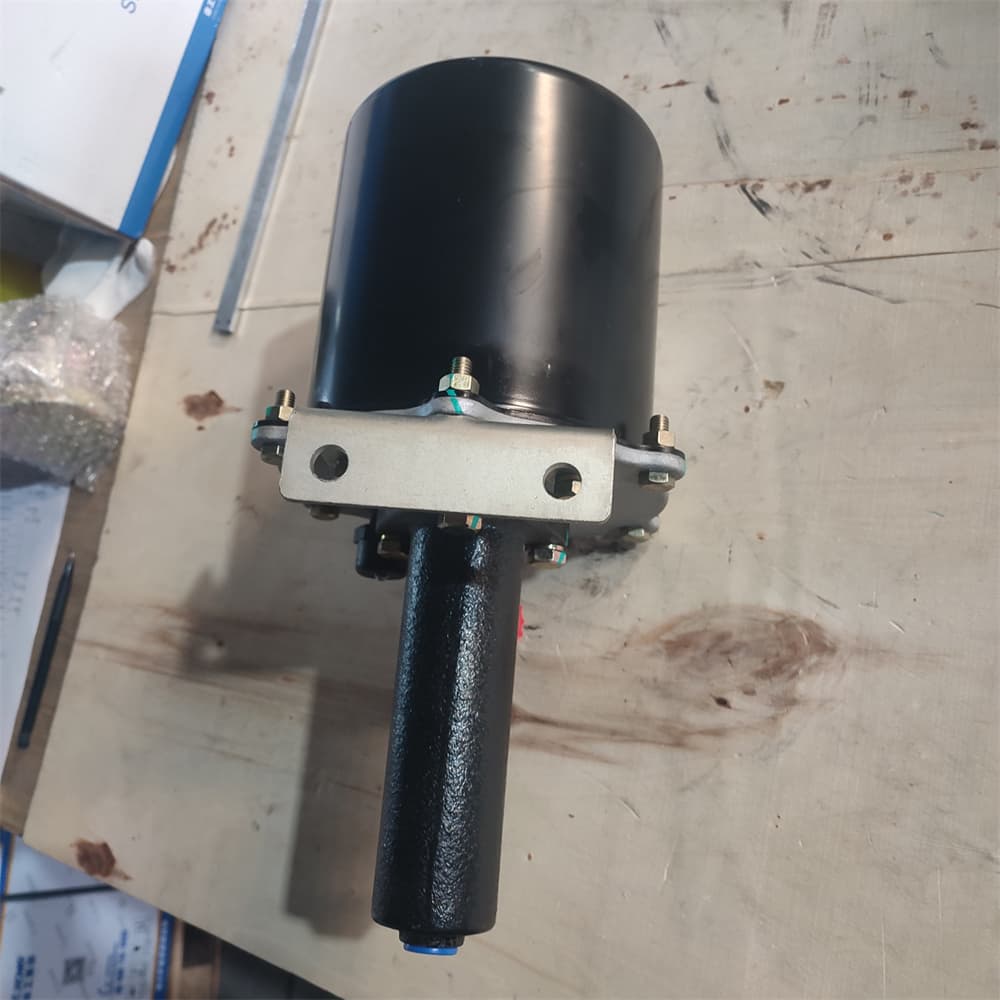 Vacuum booster pump