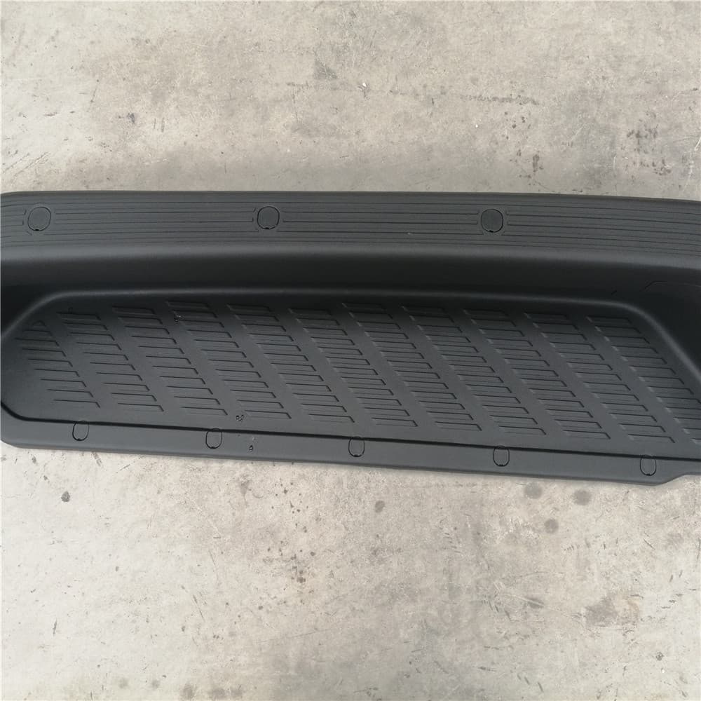 Right side sliding door pedal assembly