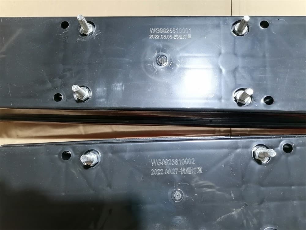Rear light (left)