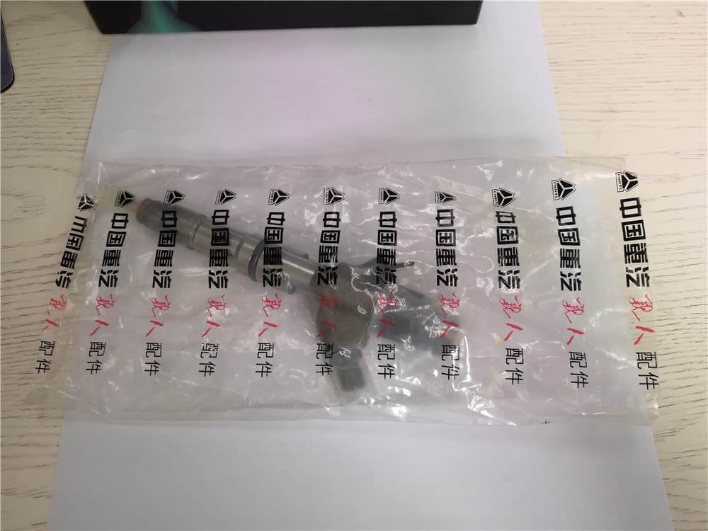 SINOTRUK Форсунка 0445120357