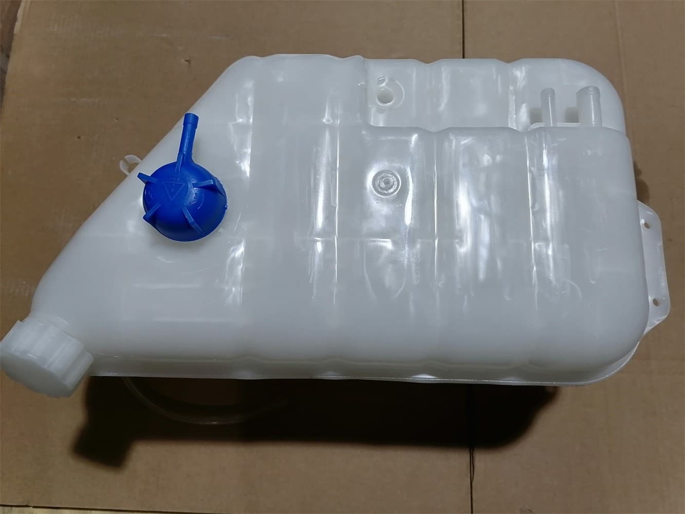 Expansion tank