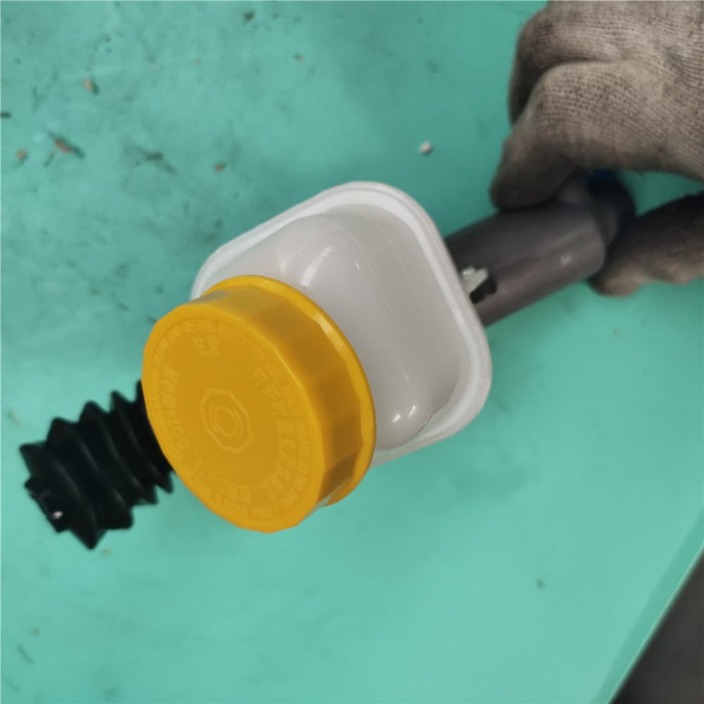 Clutch master cylinder