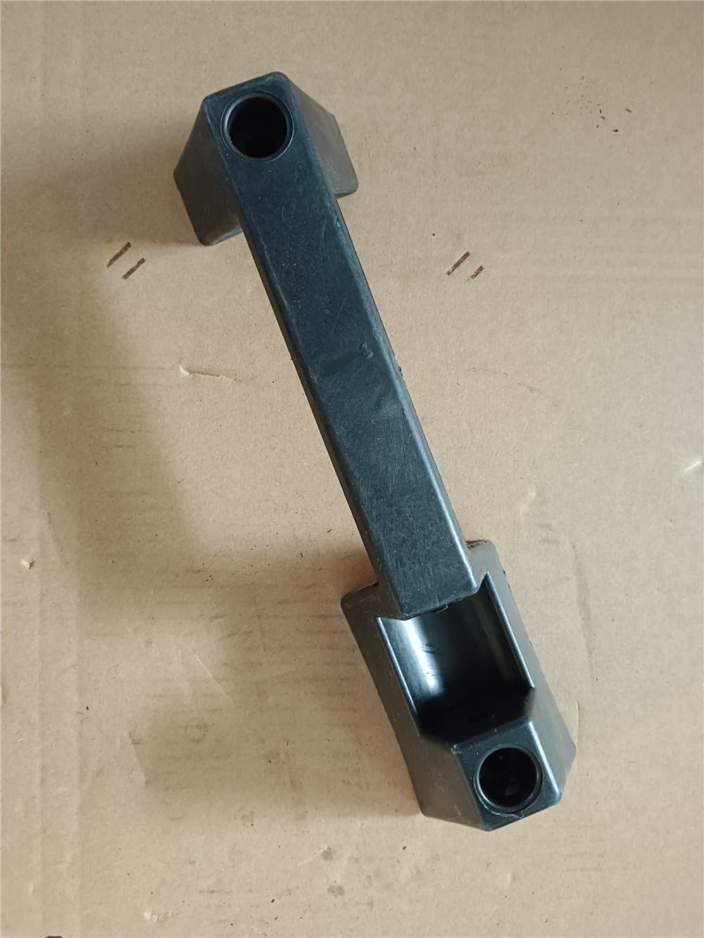 hinge seat