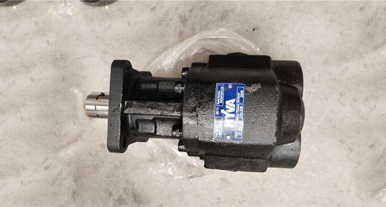 SINOTRUK lift pump 14571220C/14571200C/56260