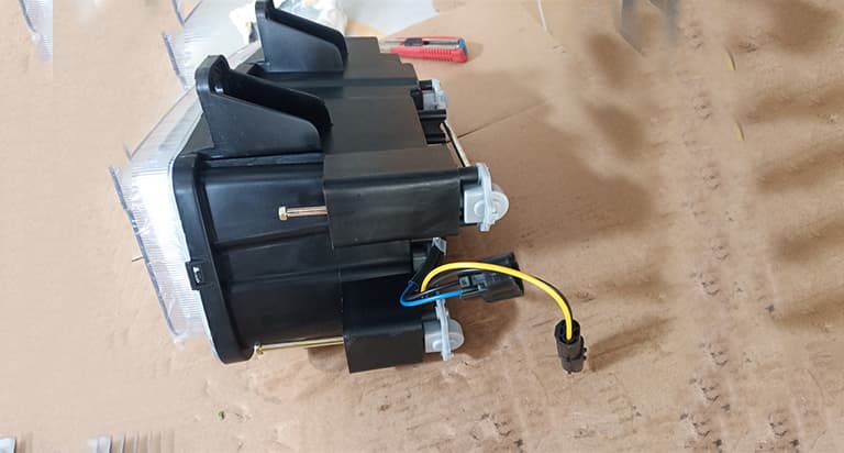 Right combination front fog lights