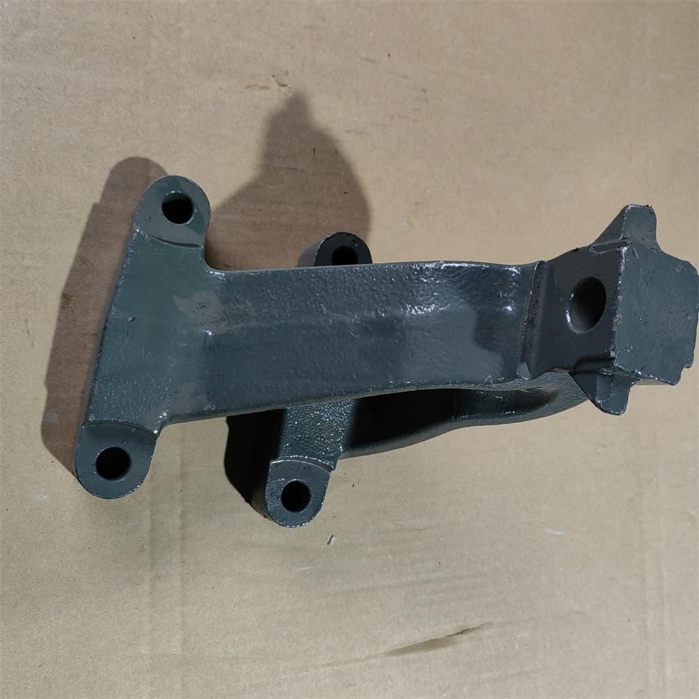 engine front left bracket