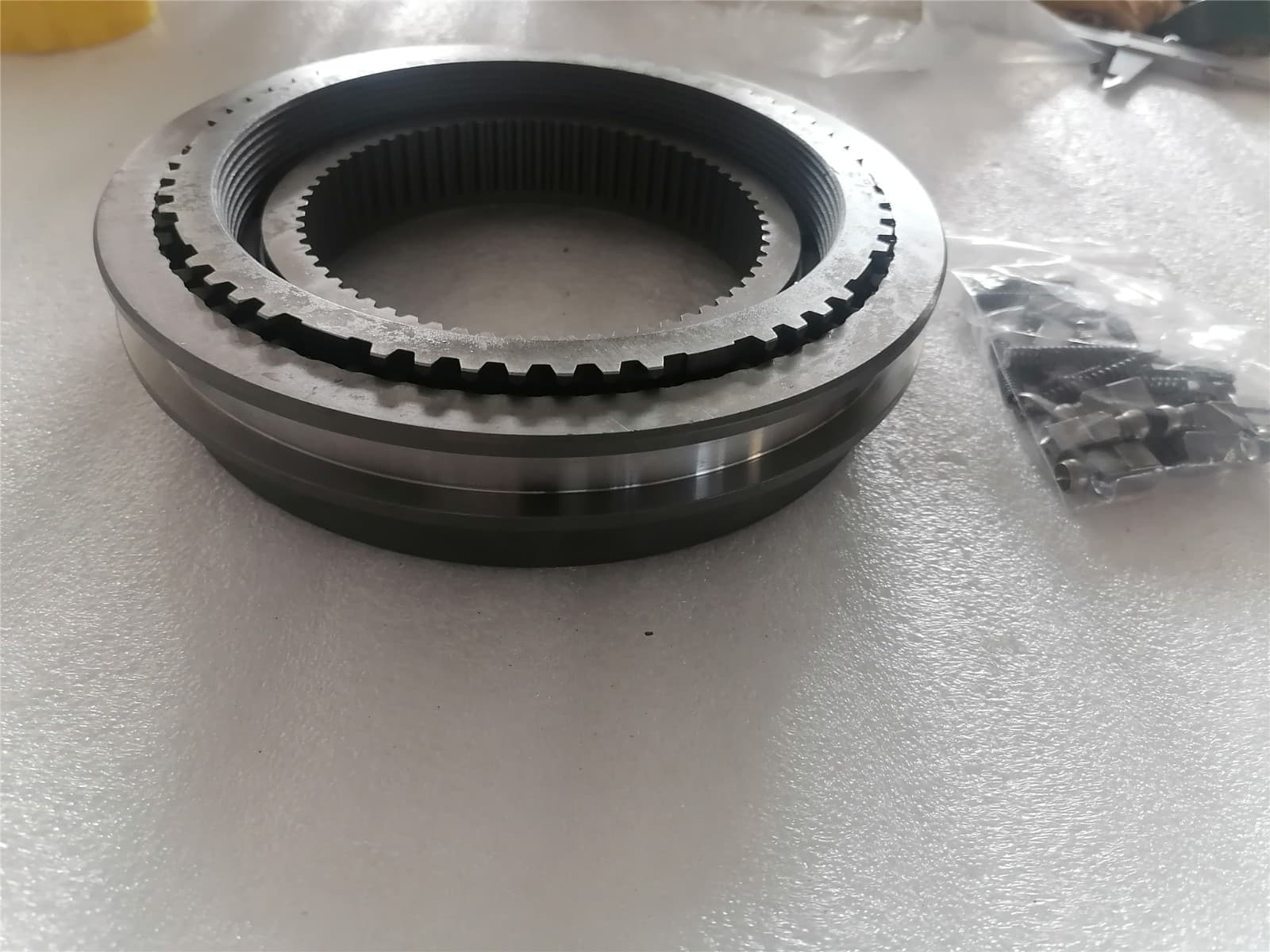 Gearbox synchronizer