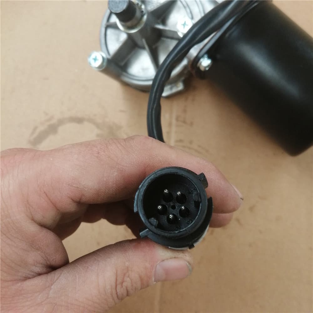 wiper motor