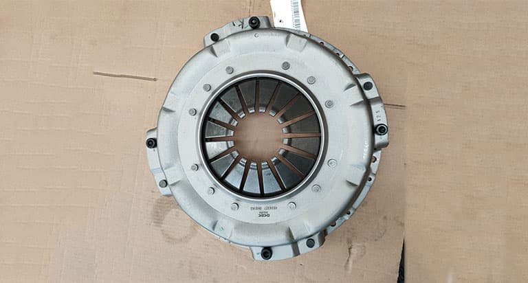 Naveco сборка головки сцепления и пластины давления C4938327