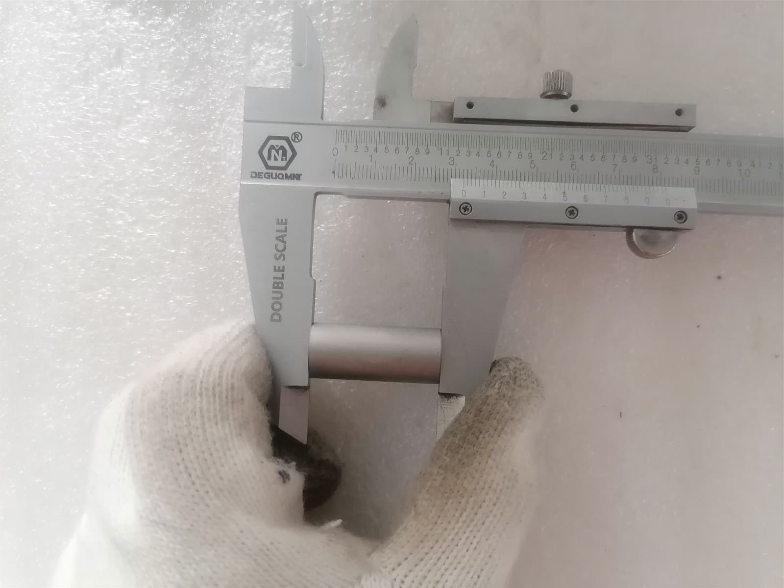 SINOTRUK output shaft pin 1314332043