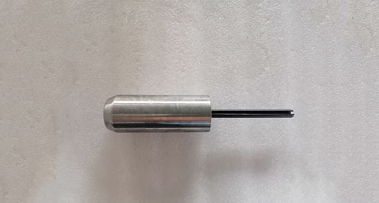 Reverse gear shaft