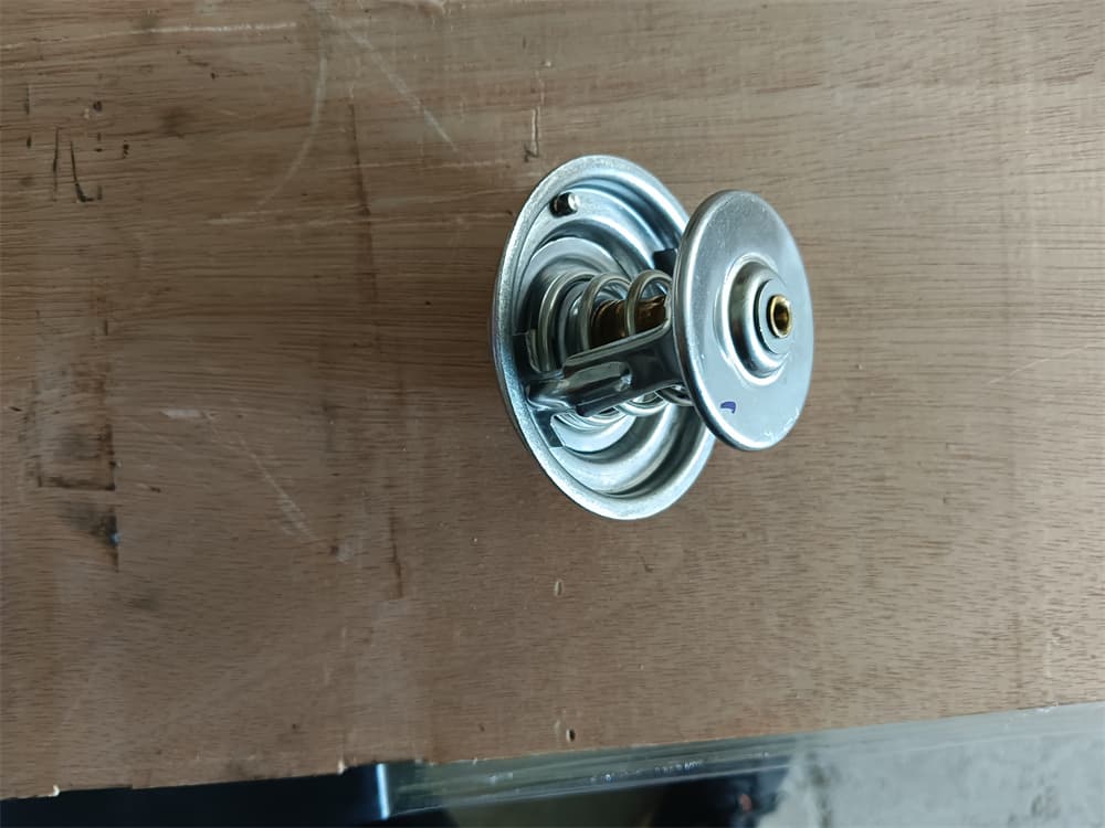 80 degrees thermostat aasy