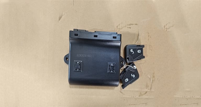 right door controller (left)