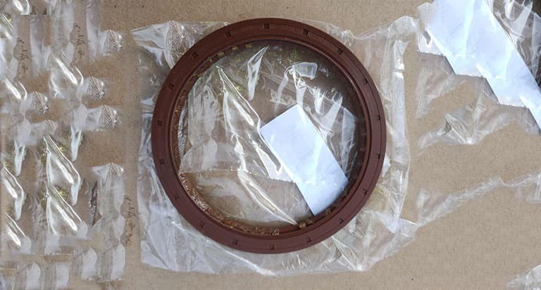 Сальник коленвала WD615, WP10 задний 115x140x12