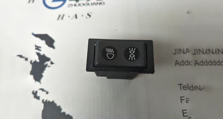 SINOTRUK light switch WG9719582001
