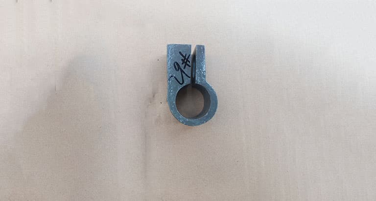 Transmission bracket pipe clamp
