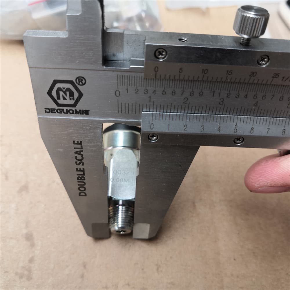 Oil pressure sensor thread diameter 10mm SDLG