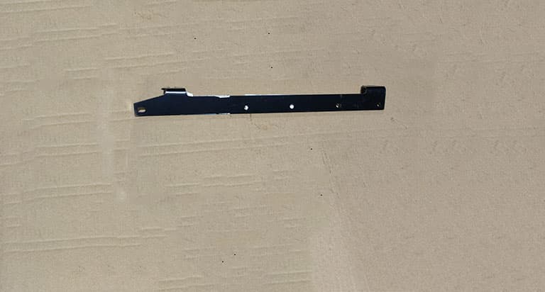 Flat tube bracket