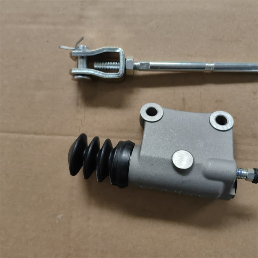 FOTON CLUTCH SLAVE CYLINDER 1104916200039