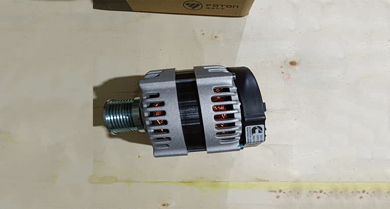 Naveco generator 4990783