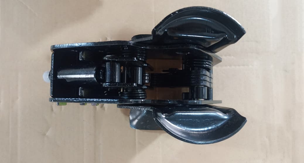 Hydraulic lock assembly