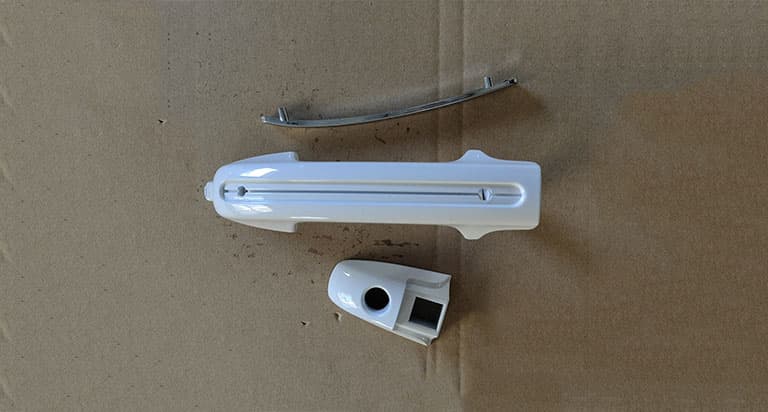 LEFT FRONT DOOR OUTER HANDLE