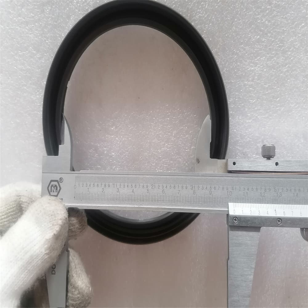 Transmission oil seal 105x125x12/16