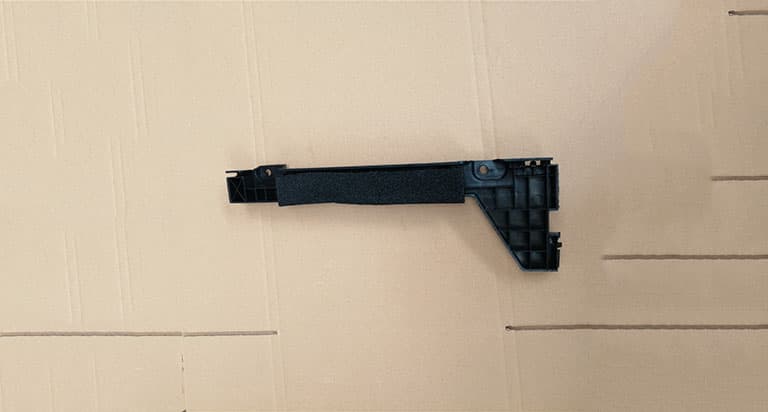 Front bumper right bracket