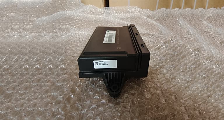 right door controller (right)