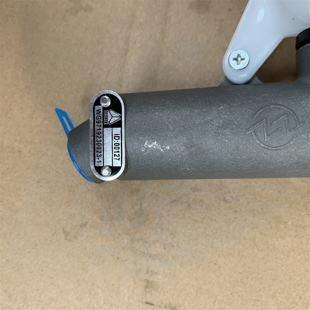 SINOTRUK clutch master cylinder WG9719230023/1
