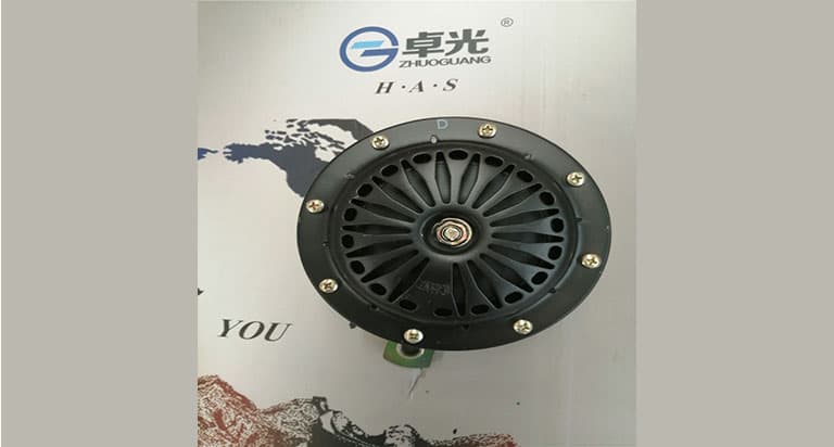 FOTON Lower voicehorn Foton 1093/99. 1124136700002
