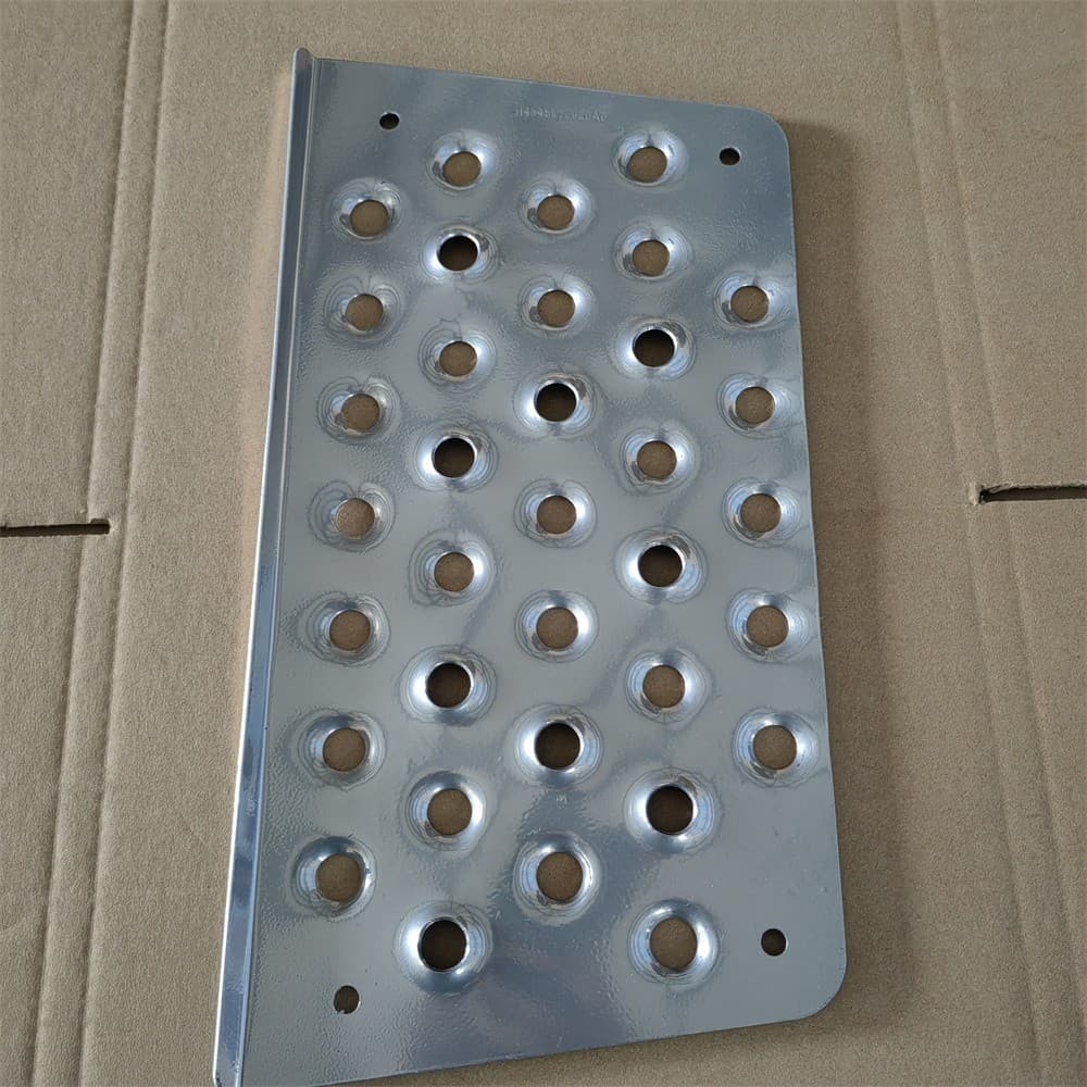 Pedal pad lower right