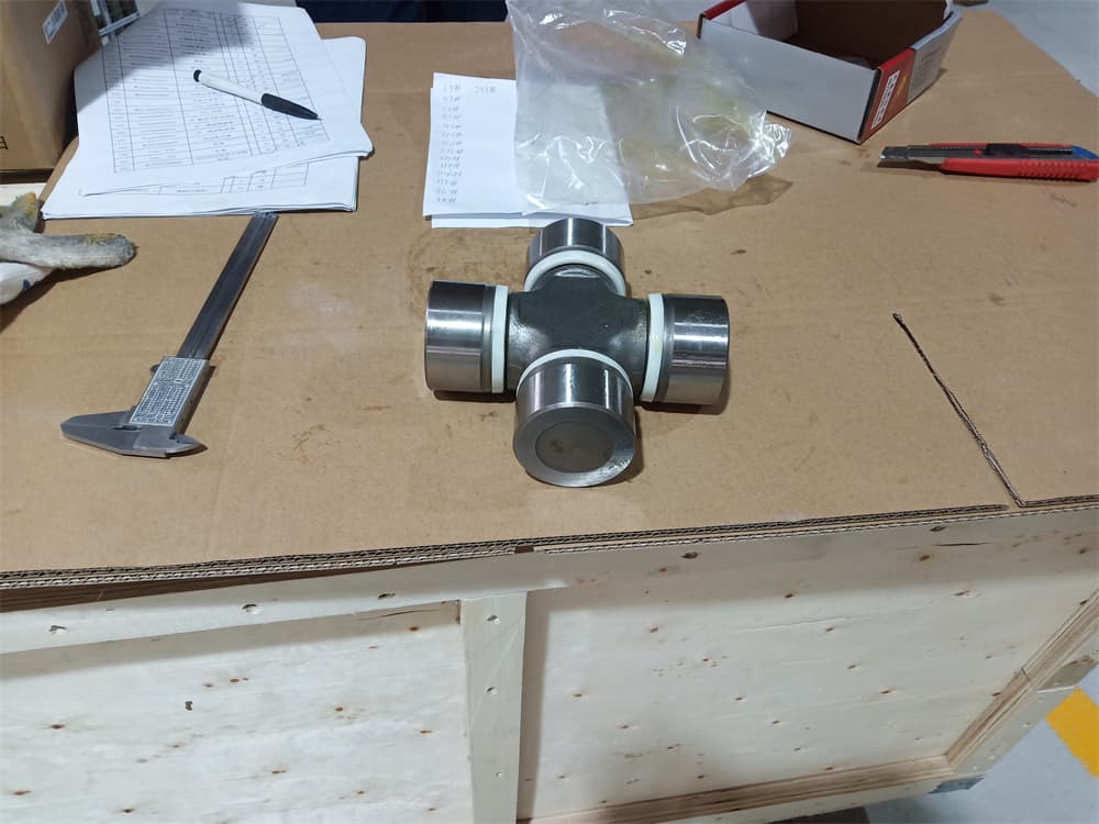 62* 1.6 universal joint cross shaft assy