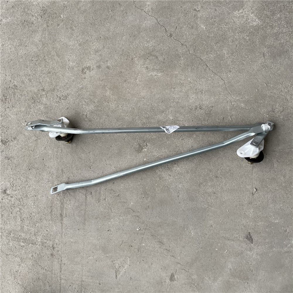Windshield wiper linkage rod