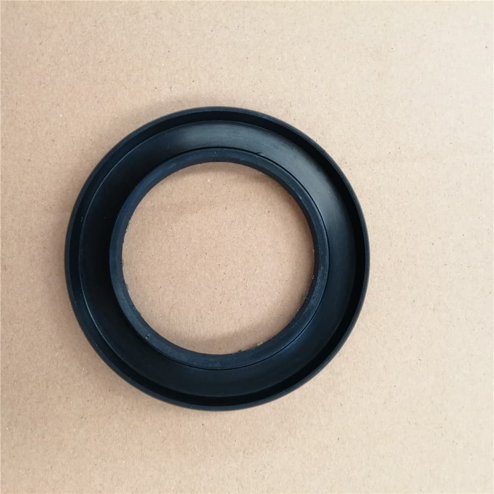 FOTON rear hub inner oil seal 1028E2A-3502030