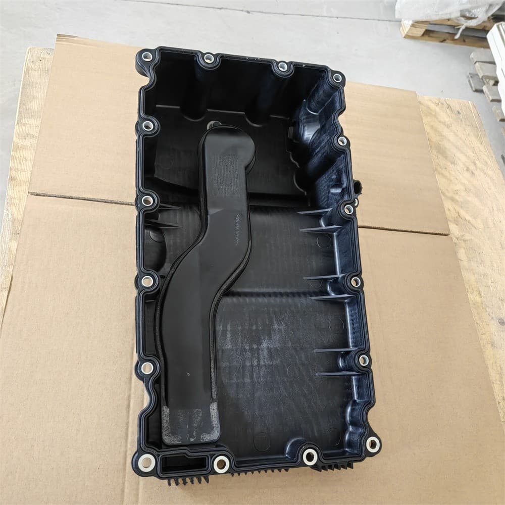 Oil pan