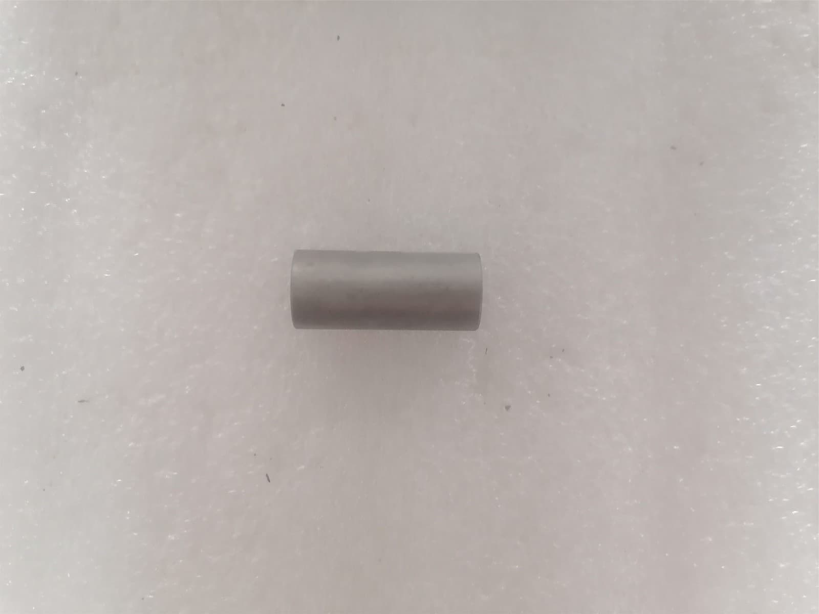 SINOTRUK output shaft pin 1314332043