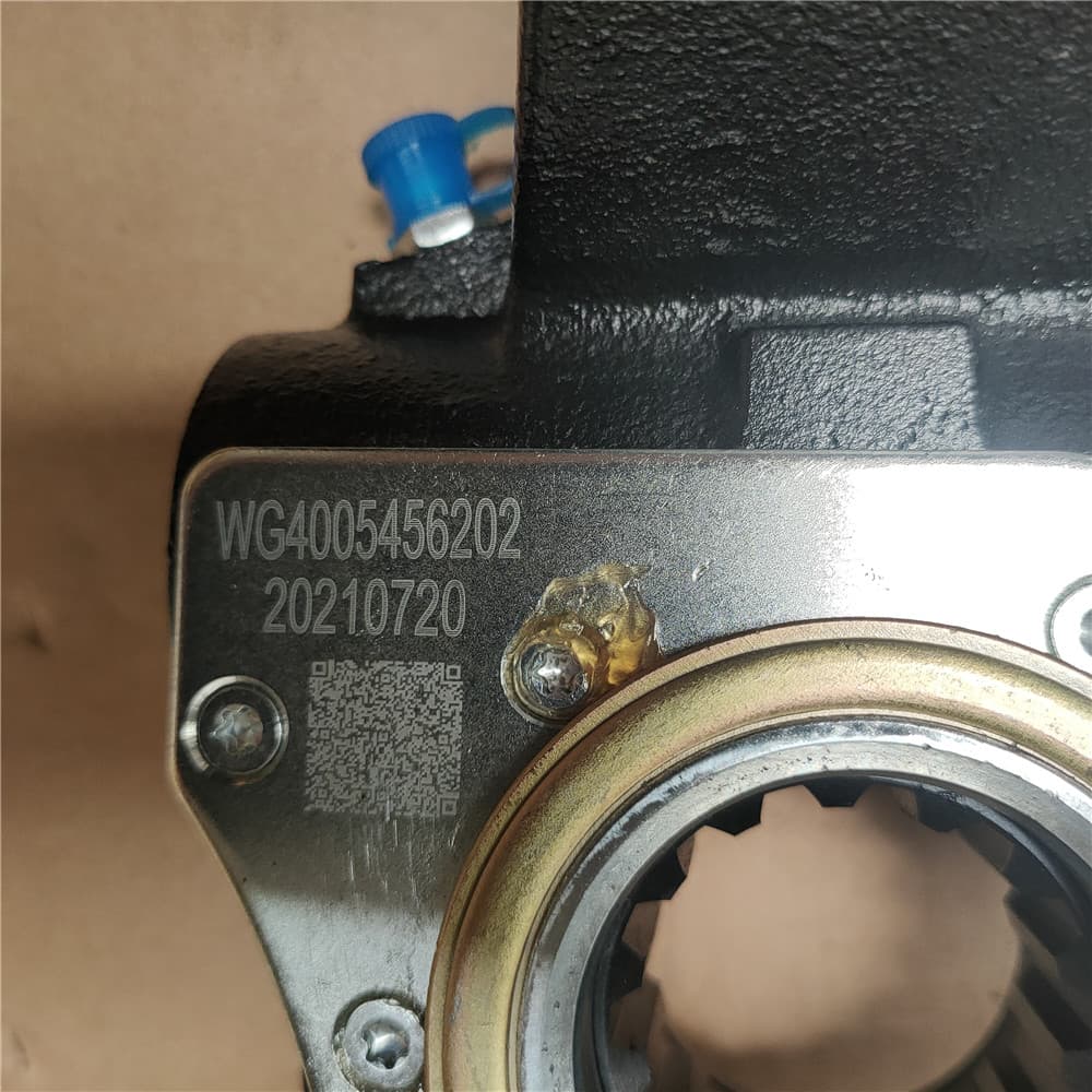 Adjustment arm