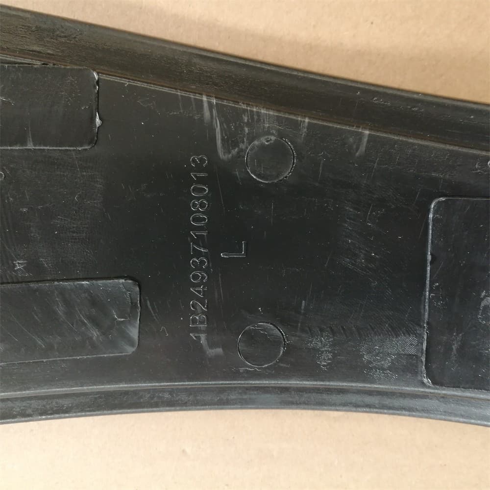 angle plate lamp