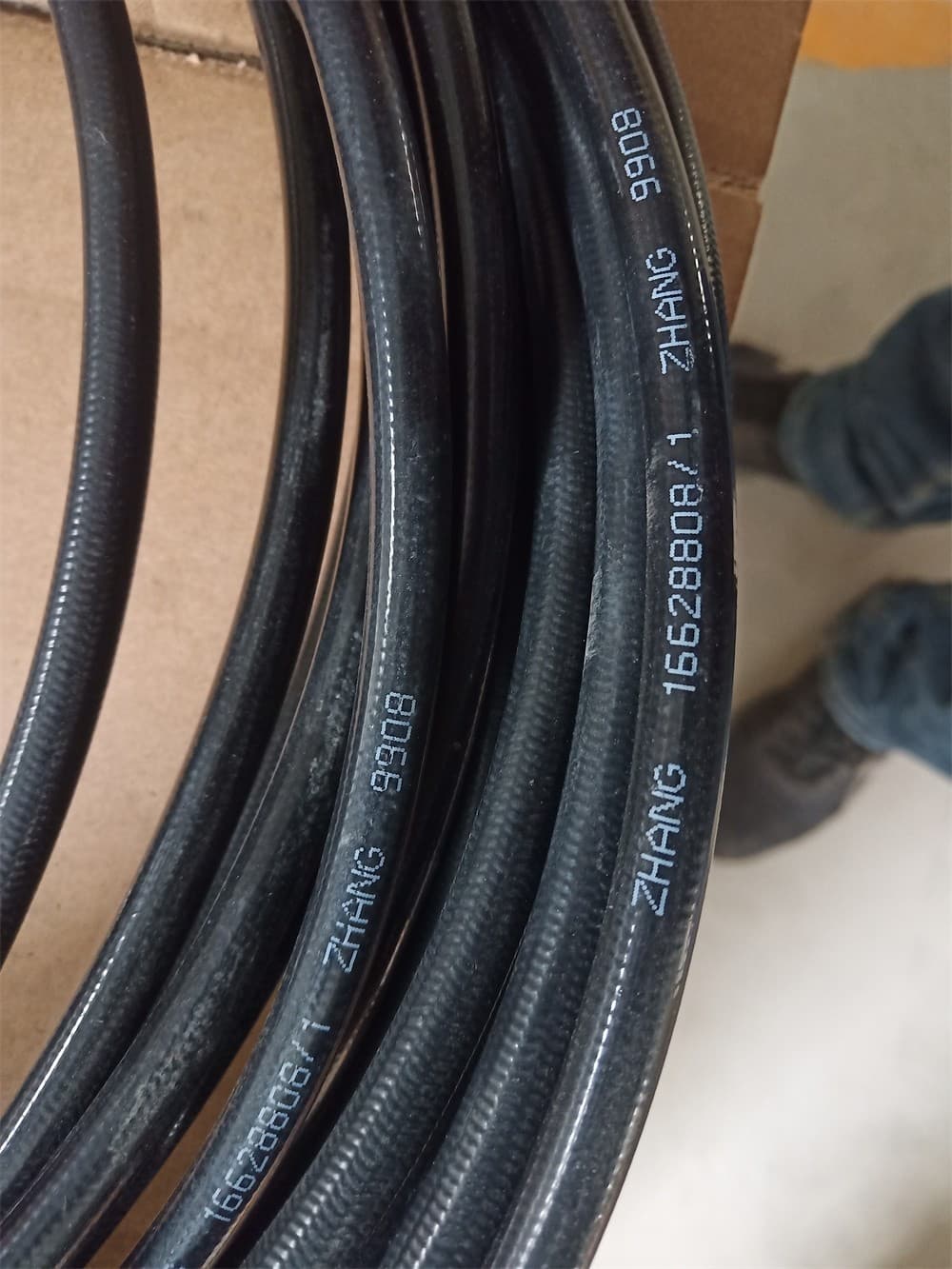 Double bend Hose (3200)