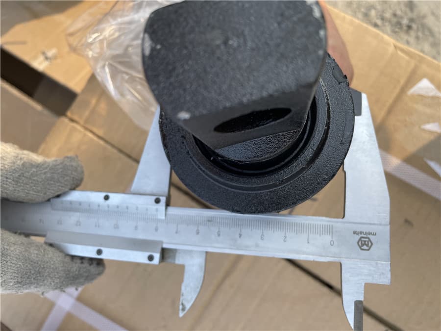 Plastic core