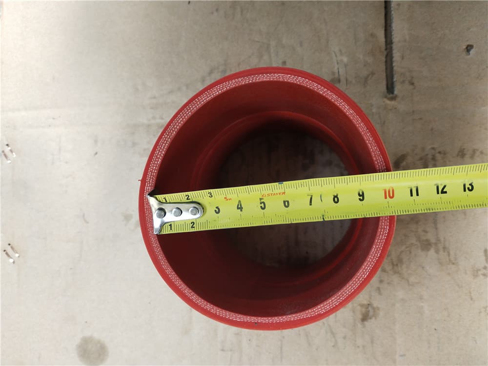 SINOTRUK rubber hose WG9725530516