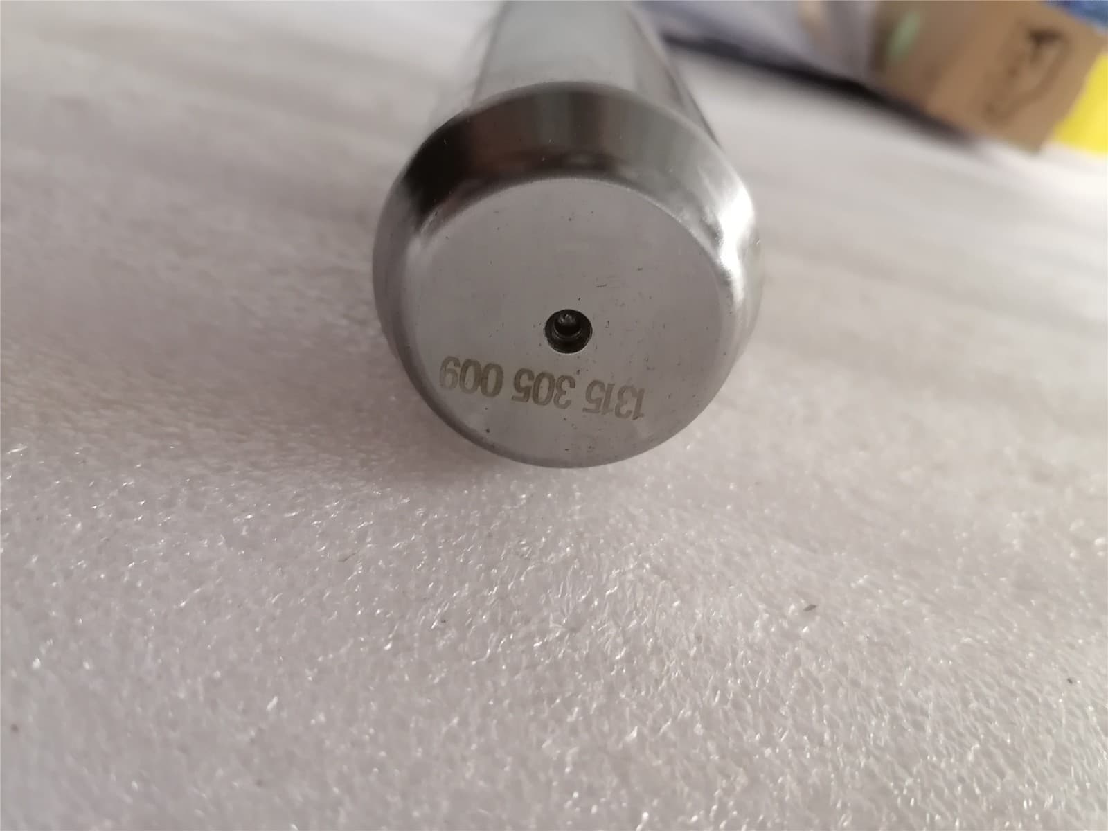 Reverse gear shaft