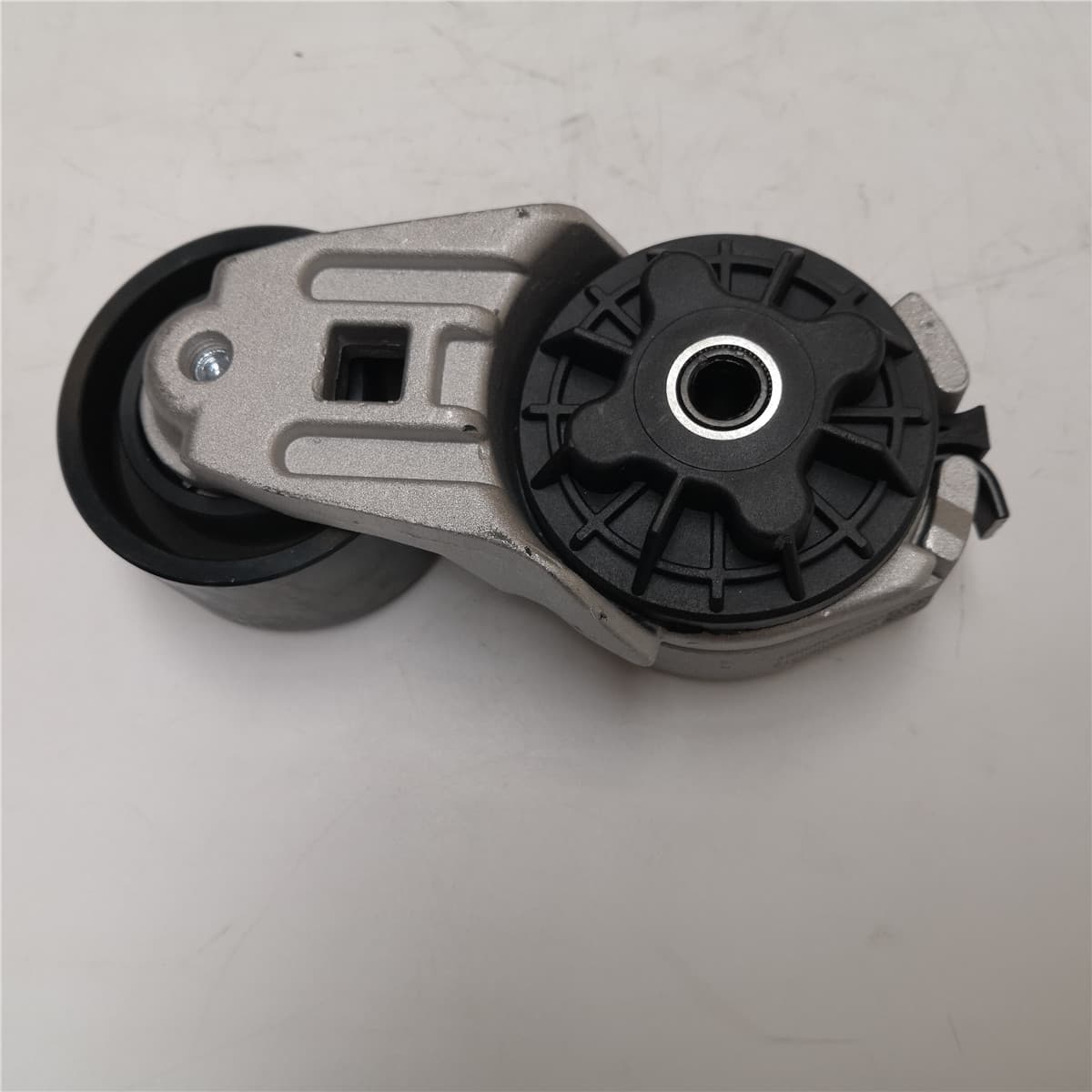 SINOTRUK Tensioner Euro 3 VG2600060313