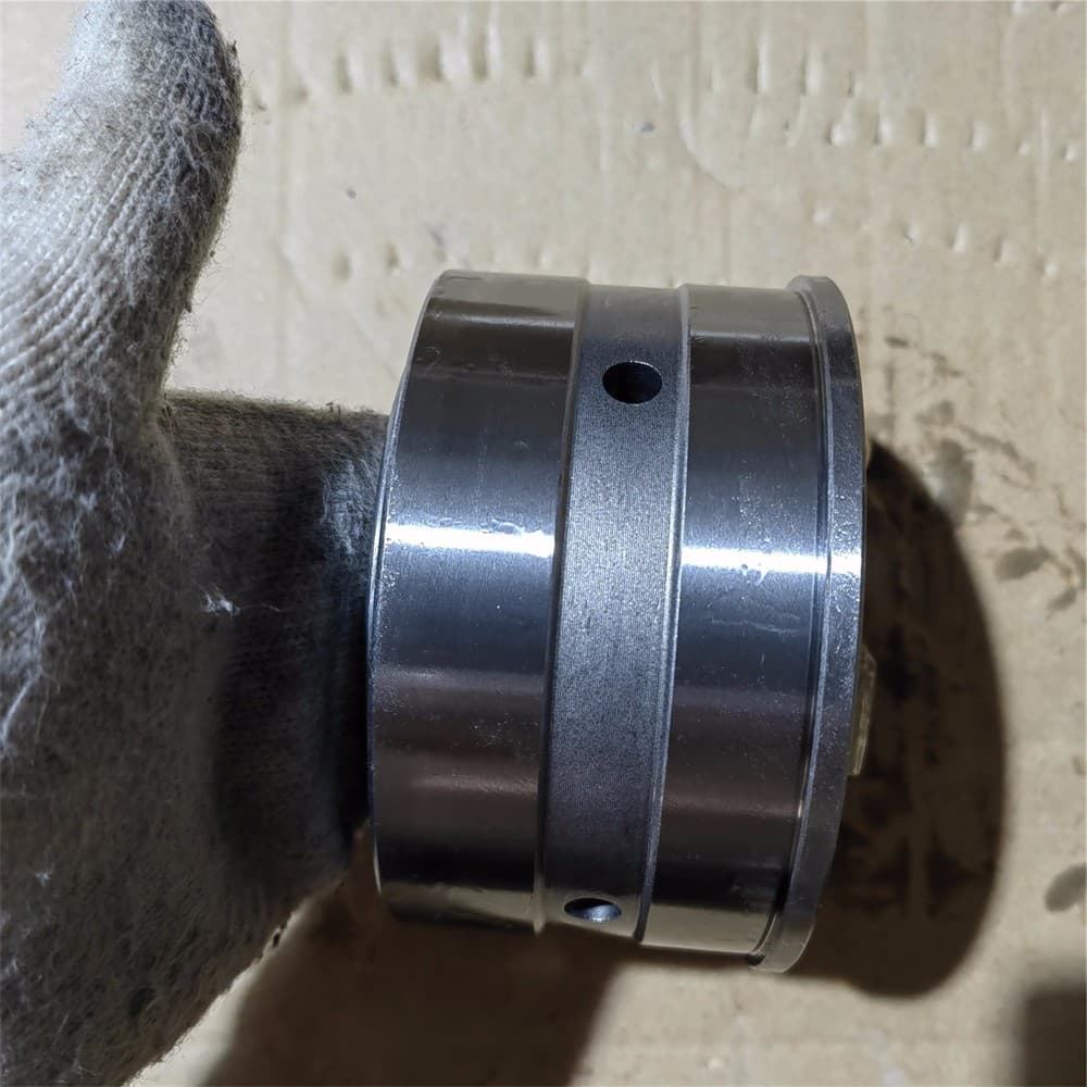 SINOTRUK Inch-combined roller bearing 717813