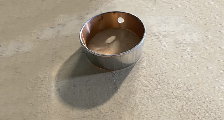 Camshaft bushing