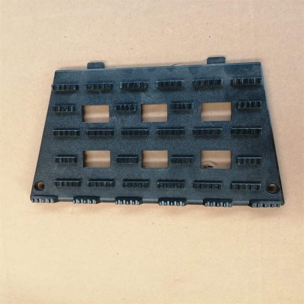 right upper anti-skid pedal