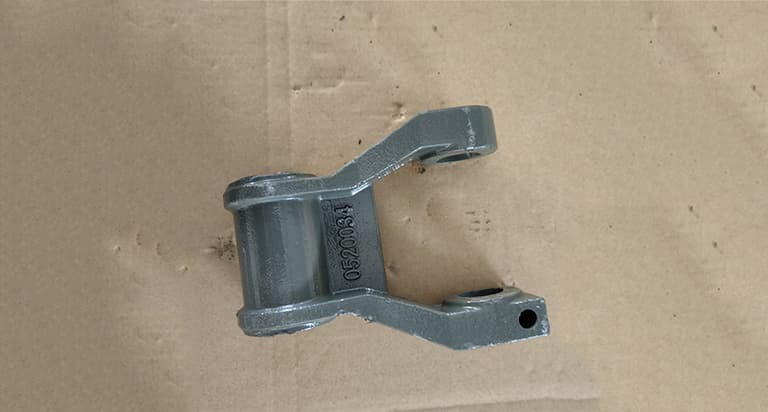 SINOTRUK Серьга передней рессоры WG9100520034
