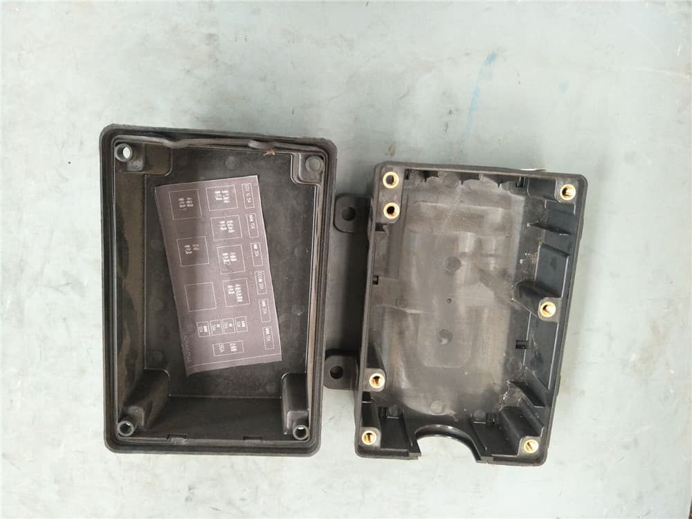 Chassis fuse cover