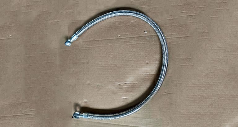 SINOTRUK First filter oil pipe VG1246080092